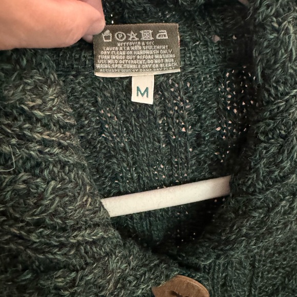 Carraig Donn Sz Med Green Irish Cable Knit 100%  Wool Button Cardigan Sweater - Picture 5 of 7